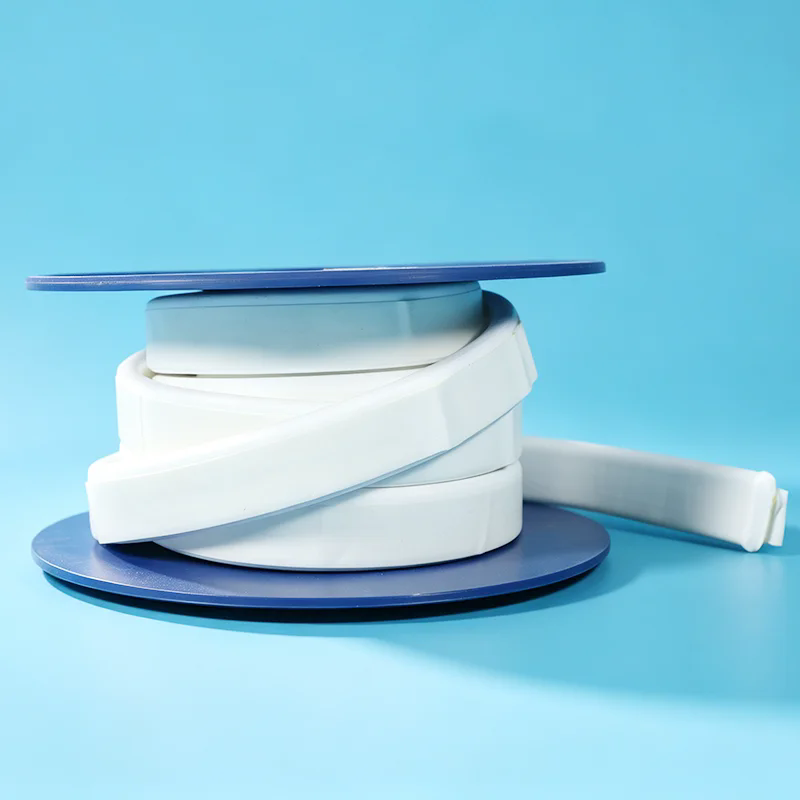 Comment le cordon en PTFE expansé forme-t-il un joint sur site aujourd'hui ?
